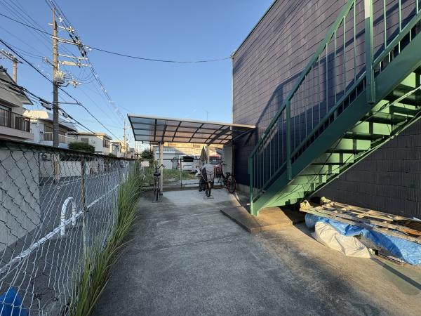 東大阪市大蓮北４丁目のアパート