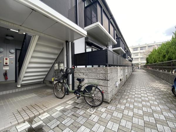 大阪市平野区瓜破１丁目のハイツ