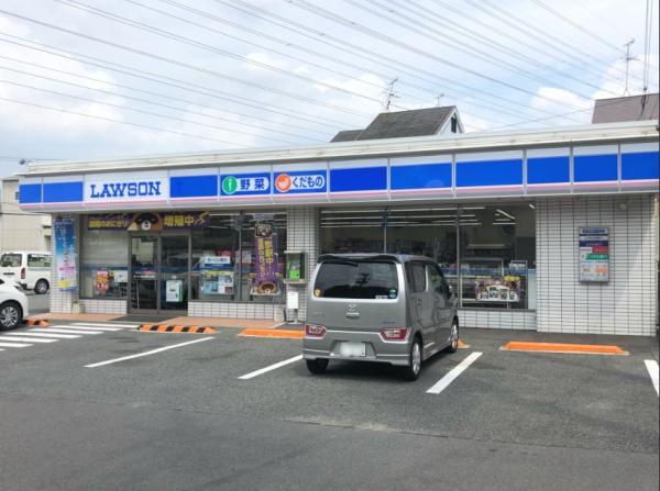 ハイツ葉山(ローソン松原三宅東五丁目店)