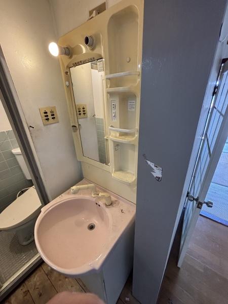 大阪市平野区喜連東5丁目のマンション(洗面台・洗面所)