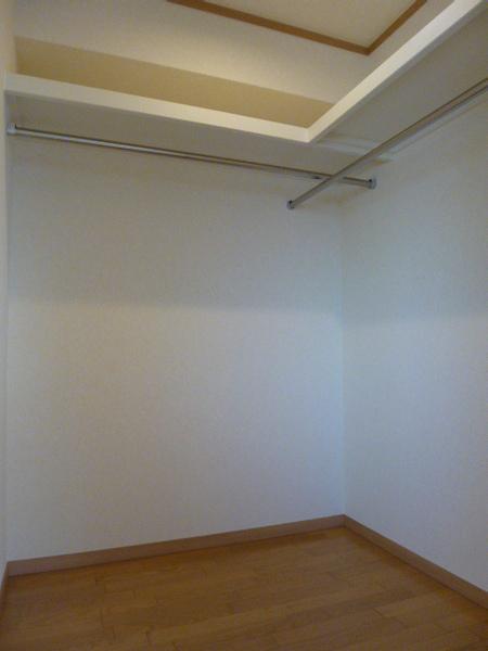 ＳＵＮ－ＪＩーＨＯＵＳＥ