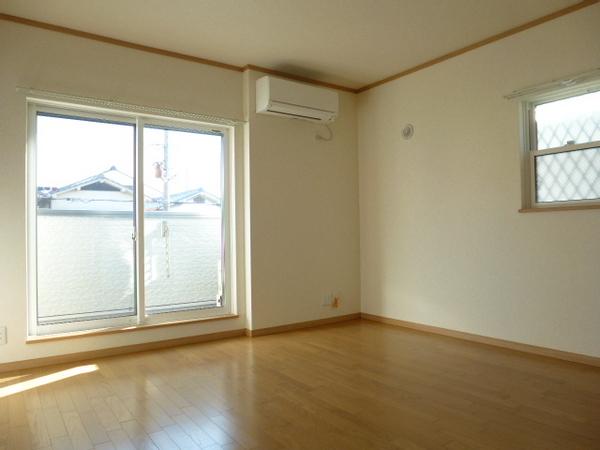 ＳＵＮ－ＪＩーＨＯＵＳＥ
