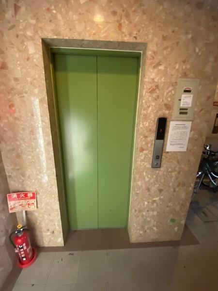 フロントオブザポリス新光