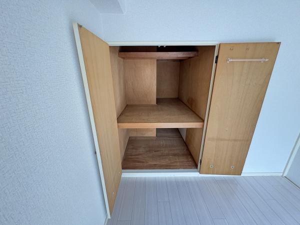 エルエムヒルズ朋栄