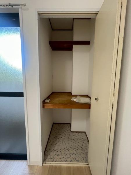 松原市三宅中1丁目のマンション(収納)