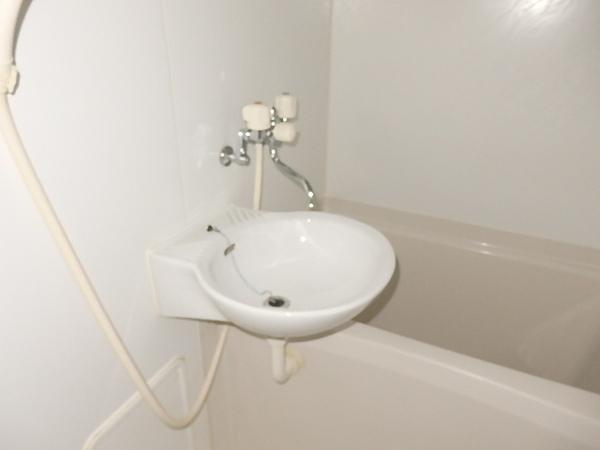 大阪市東住吉区西今川１丁目のハイツ