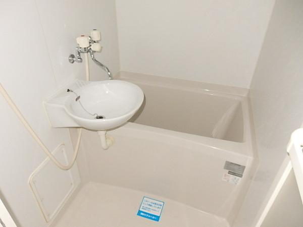 大阪市東住吉区西今川１丁目のハイツ