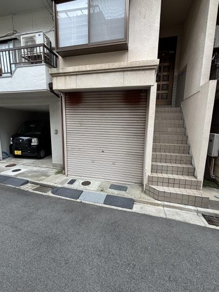 ガレージ付戸建