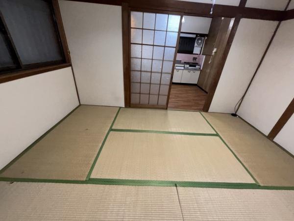 八尾市曙町３丁目の貸家