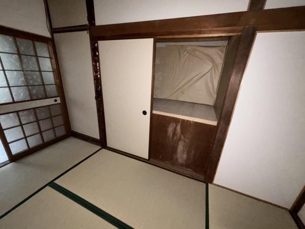 八尾市明美町２丁目の貸家
