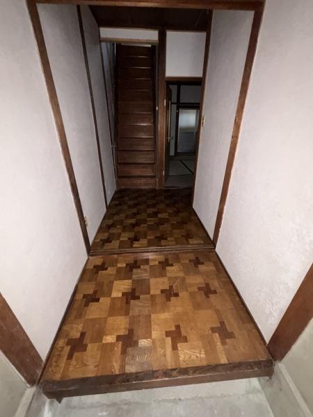 八尾市明美町２丁目の貸家