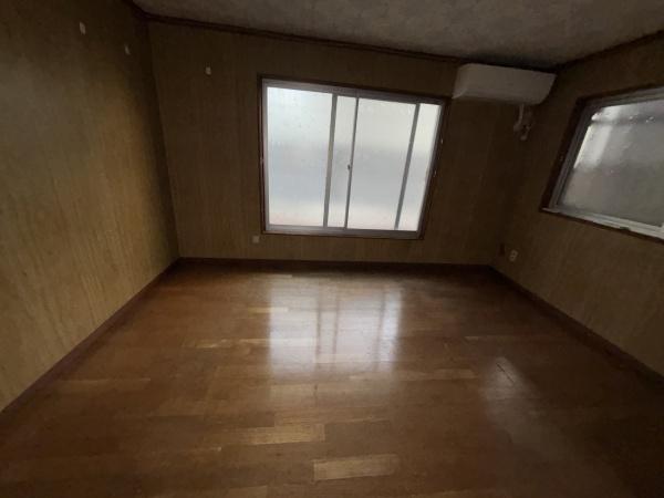八尾市明美町２丁目の貸家