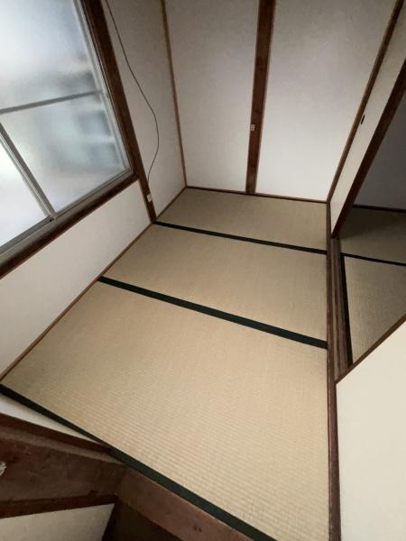 八尾市明美町２丁目の貸家