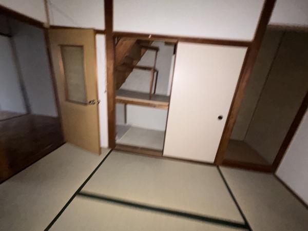 八尾市明美町２丁目の貸家