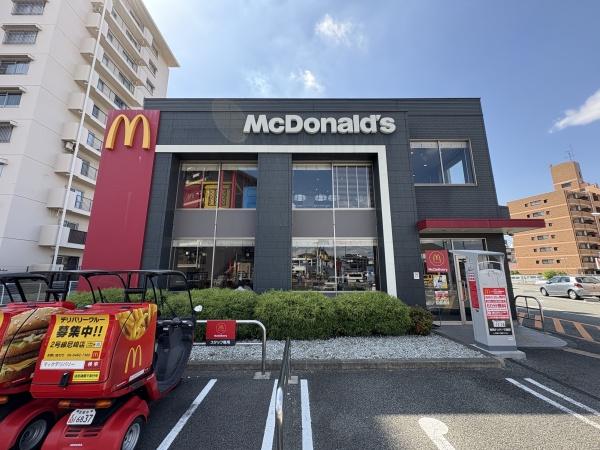 尼崎市杭瀬南新町４丁目のテラスハウス(マクドナルド２号線尼崎店)