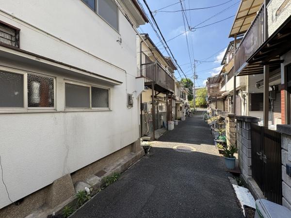 尼崎市杭瀬南新町４丁目のテラスハウス