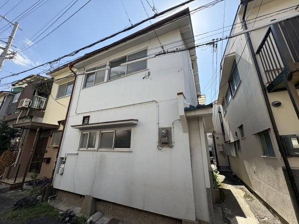 尼崎市杭瀬南新町４丁目のテラスハウス