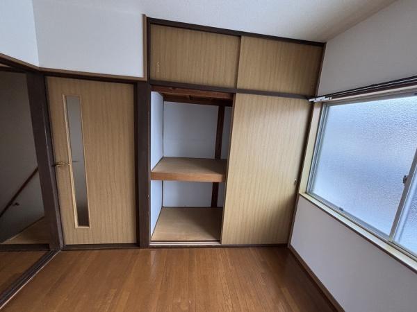 八尾市松山町１丁目のテラスハウス