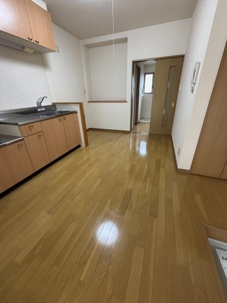 八尾市松山町１丁目のテラスハウス