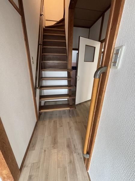 八尾市松山町１丁目の貸家