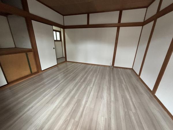八尾市長池町３丁目の貸家
