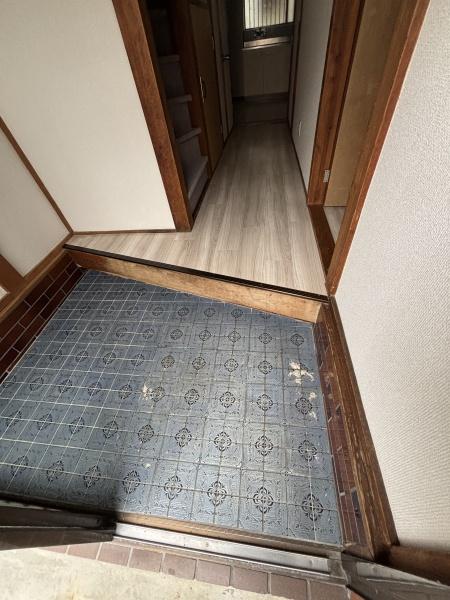 八尾市長池町３丁目の貸家