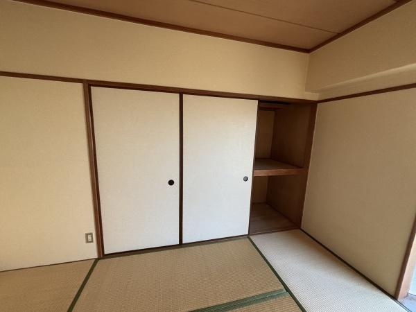 大阪市住吉区苅田9丁目のマンション(収納)