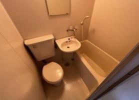 東大阪市近江堂３丁目のマンション