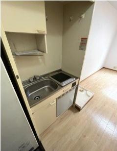 東大阪市近江堂３丁目のマンション