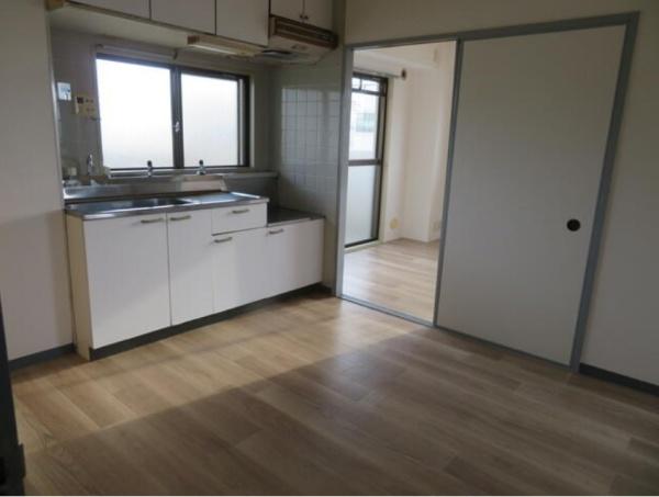 松原市松ケ丘３丁目のマンション