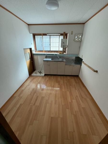 平野本町２－３－６貸家