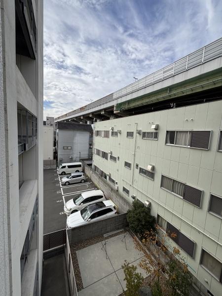 プレアール背戸口