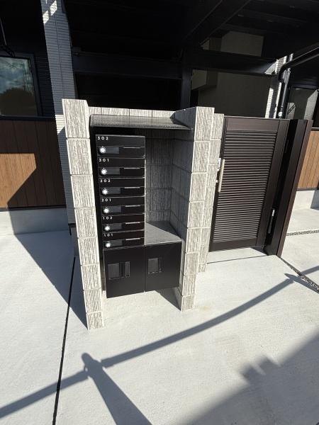 松原市南新町１丁目のアパート