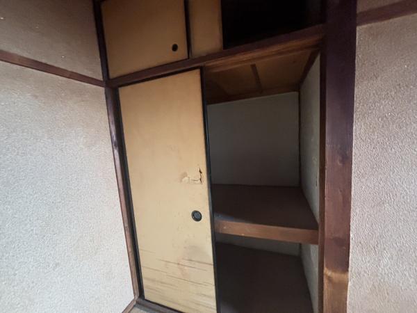 東大阪市衣摺４丁目のアパート