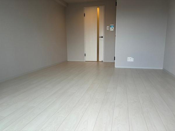 パラス・ティラ平野WEST