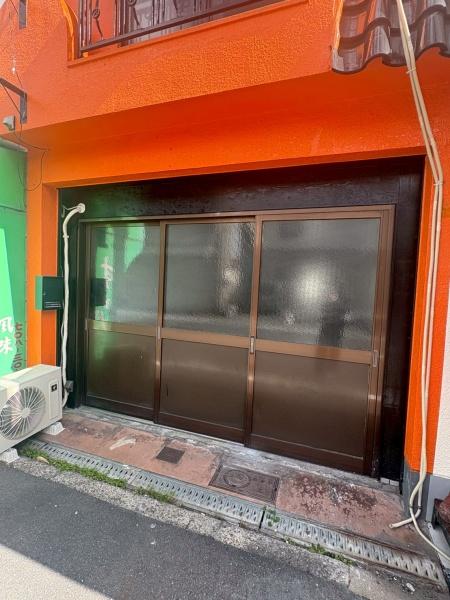 大阪市平野区長吉六反５丁目のテラスハウス