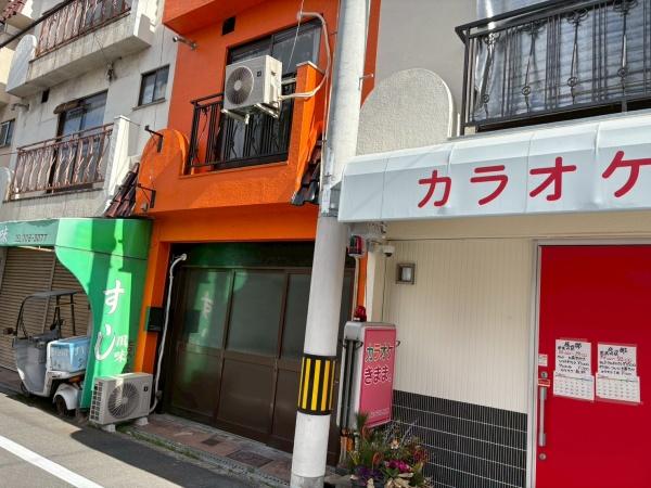 大阪市平野区長吉六反５丁目のテラスハウス