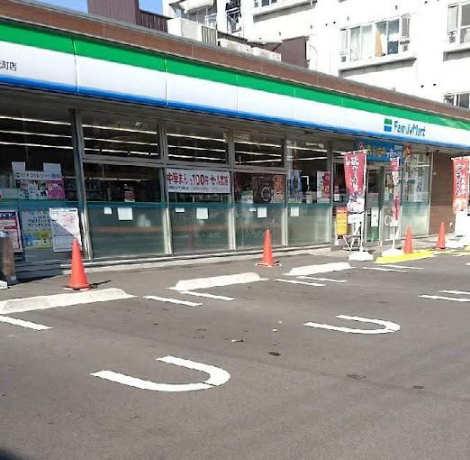 大阪市阿倍野区阪南町２丁目のマンション(ファミリーマート阿倍野元町店)