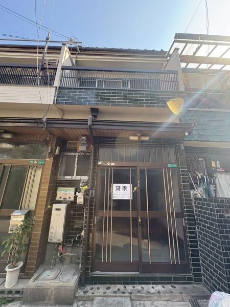 大阪市平野区喜連西１丁目のテラスハウス