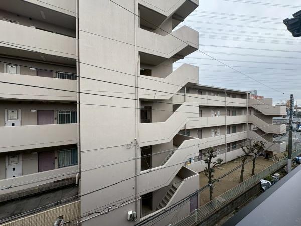 大阪市平野区長吉出戸４丁目のアパート
