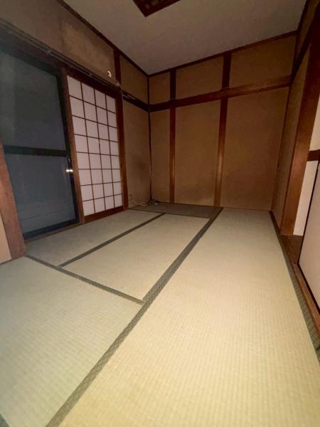 湯里４丁目貸家