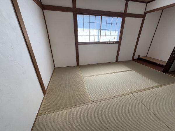 八尾市南本町９丁目の貸家