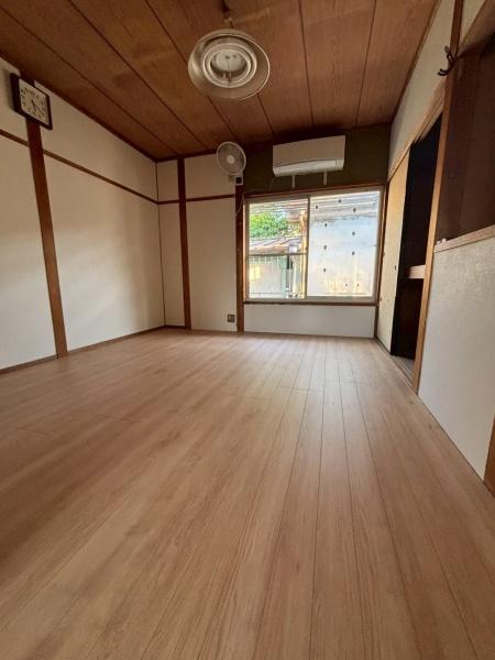 瓜破６丁目貸家