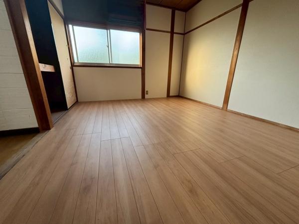 瓜破６丁目貸家
