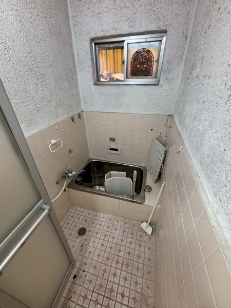 瓜破６丁目貸家