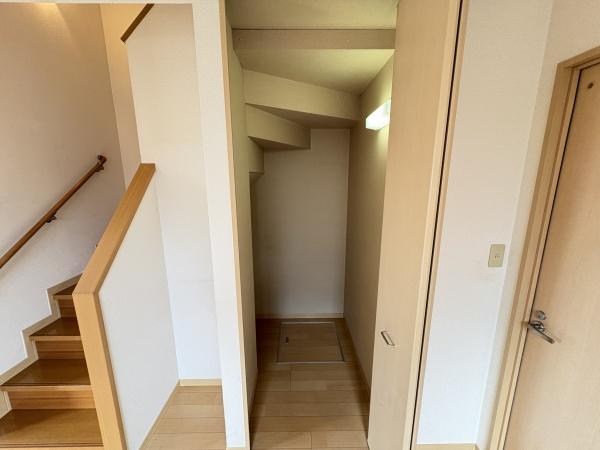 プラティーク本町