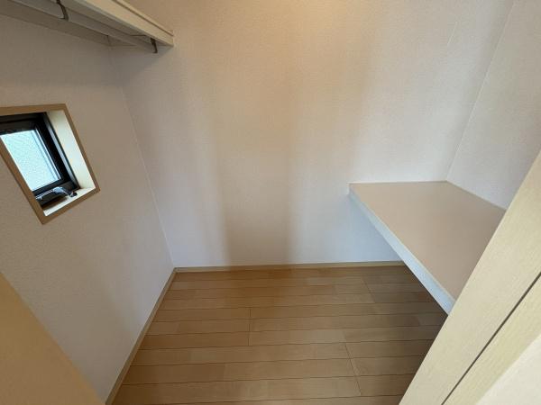 プラティーク本町
