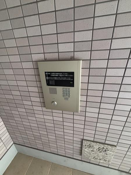 クレセントコート