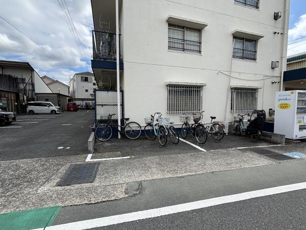八尾市沼３丁目のハイツ
