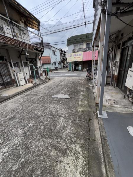 大阪市平野区加美鞍作３丁目のテラスハウス